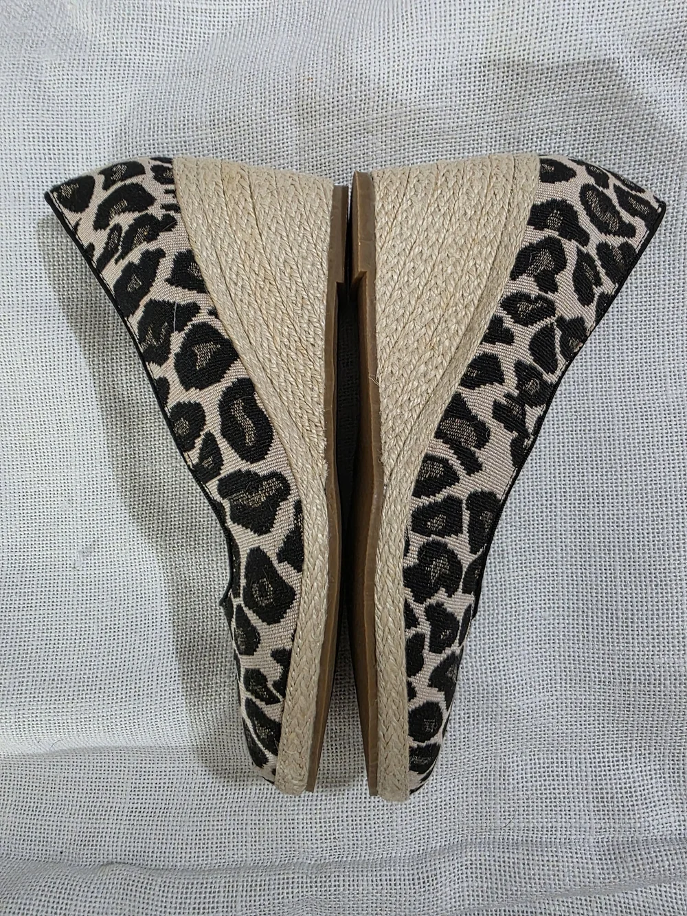 David Tate Women's Size 6 Leopard Print Espadrille Wedge Heels Comfort Pumps